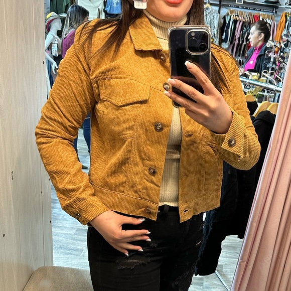 Beautiful jackets - Picture 4 of 8